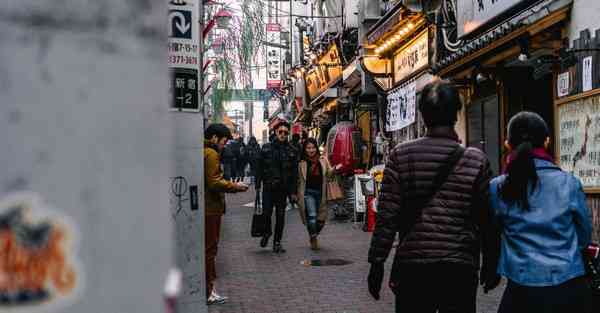 速腾开空调电子扇不转,速腾车怠速1000转